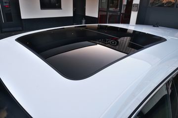 Voertuigafbeelding 14