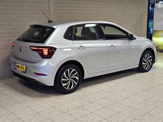 Voertuigafbeelding 3