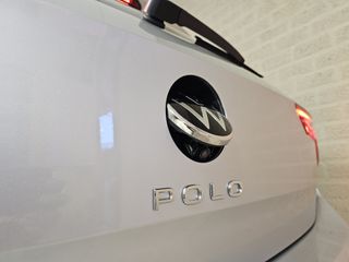 Voertuigafbeelding 8