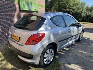 Voertuigafbeelding 5