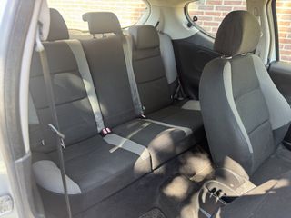 Voertuigafbeelding 8