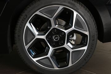 Voertuigafbeelding 13