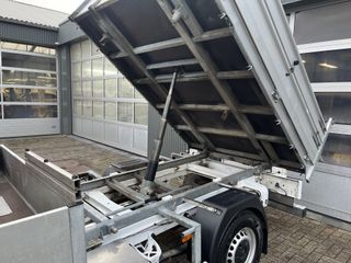 Voertuigafbeelding 9