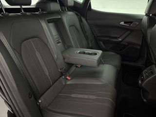 Voertuigafbeelding 35