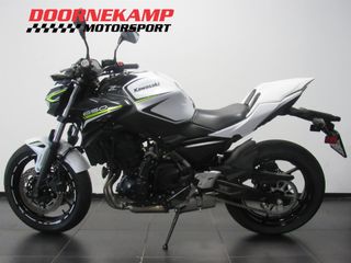 Voertuigafbeelding 3