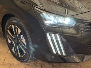 Voertuigafbeelding 11