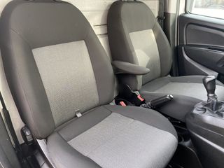 Voertuigafbeelding 6