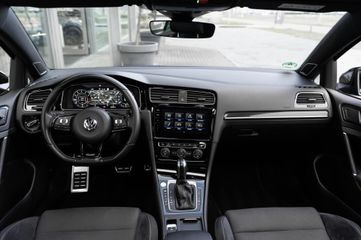 Voertuigafbeelding 12