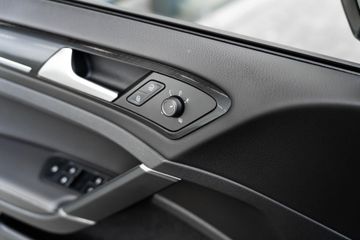 Voertuigafbeelding 44