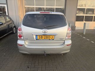 Voertuigafbeelding 4