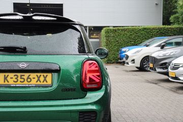 Voertuigafbeelding 9