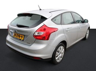 Voertuigafbeelding 4