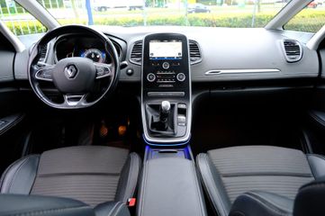 Voertuigafbeelding 11