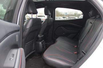 Voertuigafbeelding 11