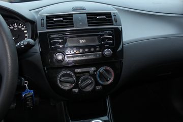 Voertuigafbeelding 14