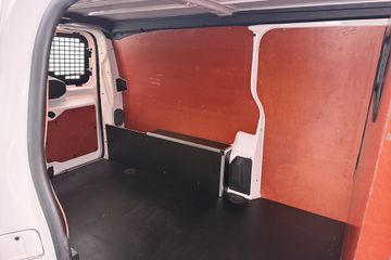 Voertuigafbeelding 13