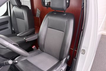 Voertuigafbeelding 8