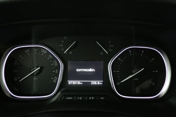 Voertuigafbeelding 15