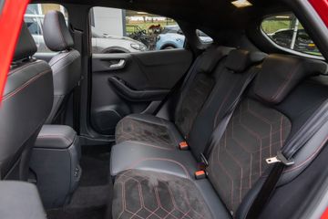 Voertuigafbeelding 17