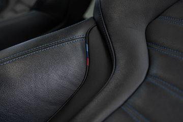 Voertuigafbeelding 12