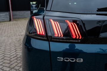 Voertuigafbeelding 7