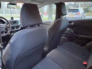 Voertuigafbeelding 6