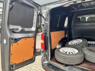 Voertuigafbeelding 14