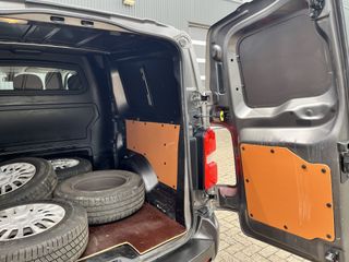 Voertuigafbeelding 16