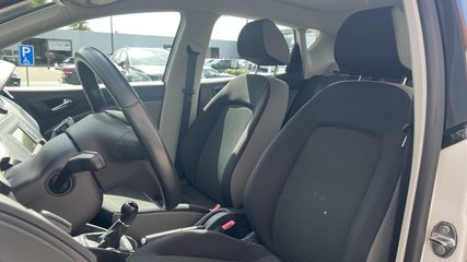 Voertuigafbeelding 8