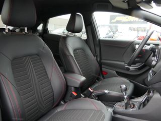 Voertuigafbeelding 6