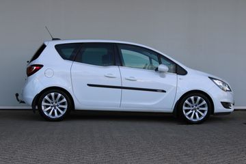 Voertuigafbeelding 7