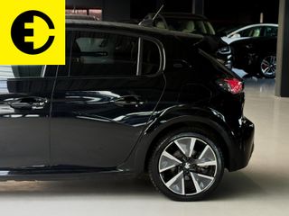 Voertuigafbeelding 16