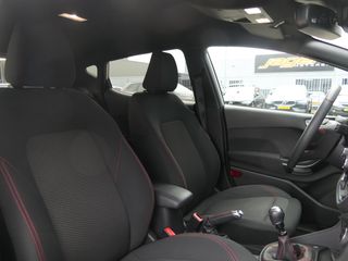 Voertuigafbeelding 6