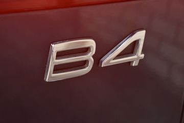 Voertuigafbeelding 4