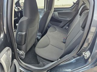 Voertuigafbeelding 11