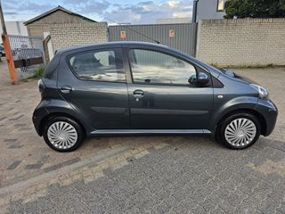 Voertuigafbeelding 5