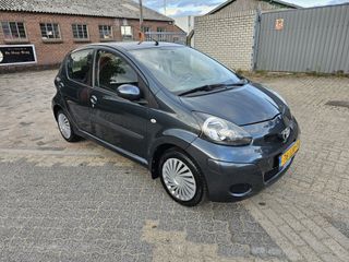 Voertuigafbeelding 6