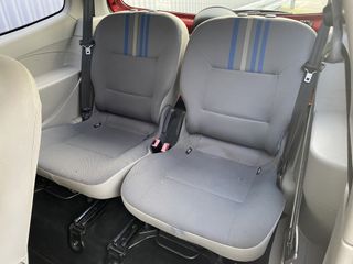 Voertuigafbeelding 5