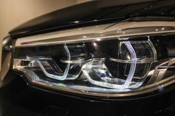 Voertuigafbeelding 7