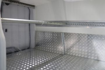 Voertuigafbeelding 16