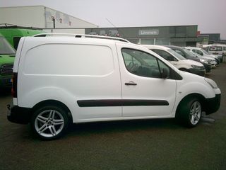 Voertuigafbeelding 3