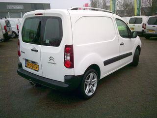 Voertuigafbeelding 4