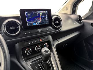 Voertuigafbeelding 4