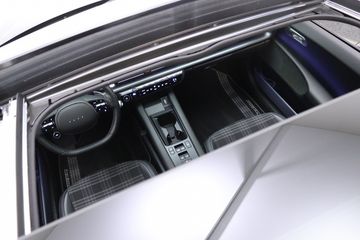 Voertuigafbeelding 14