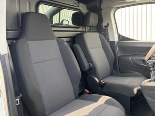 Voertuigafbeelding 12