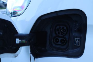 Voertuigafbeelding 9