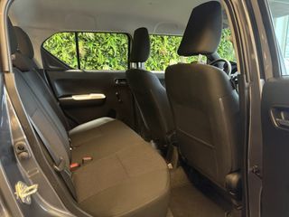 Voertuigafbeelding 7