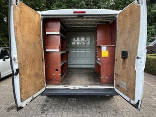 Voertuigafbeelding 6