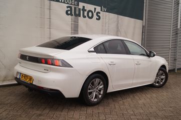 Voertuigafbeelding 4