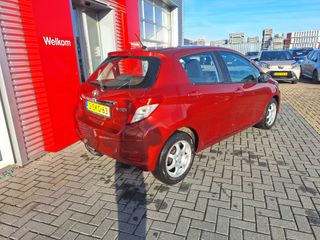 Voertuigafbeelding 4